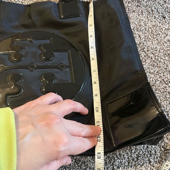 TORY BURCH ELLA PATENT TOTE BAG - Picture 13 of 17